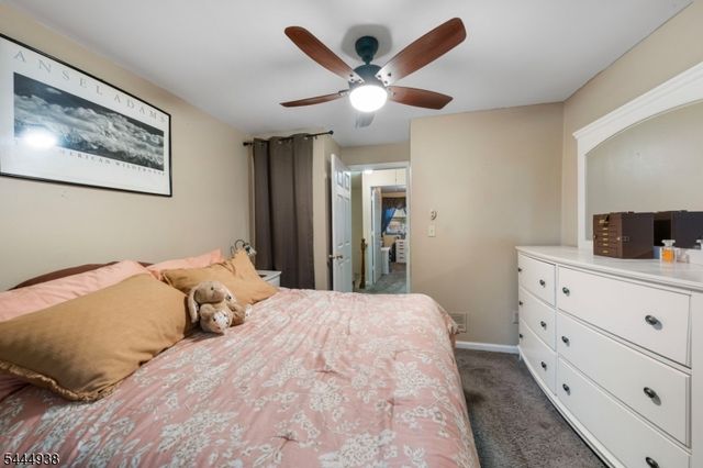 434 Richmond St, Elizabeth City, NJ 07202