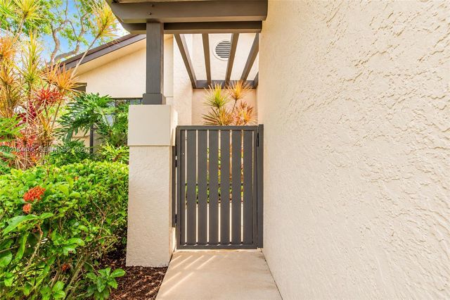 5289 Fairway Woods Drive 2911, Delray Beach, FL 33484