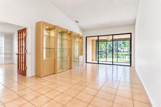 5289 Fairway Woods Drive 2911, Delray Beach, FL 33484