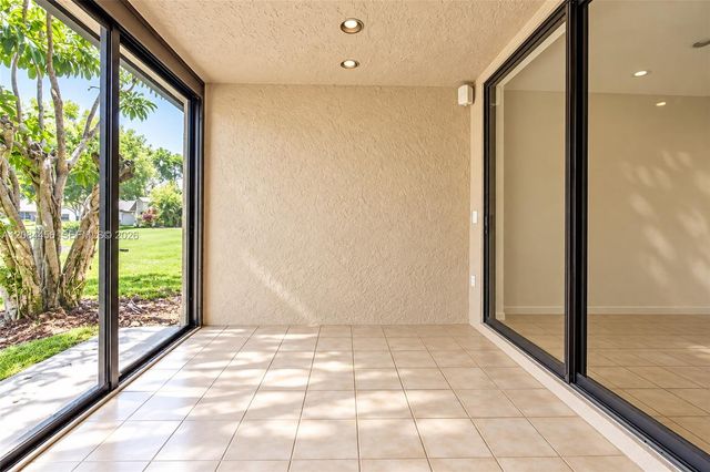 5289 Fairway Woods Drive 2911, Delray Beach, FL 33484