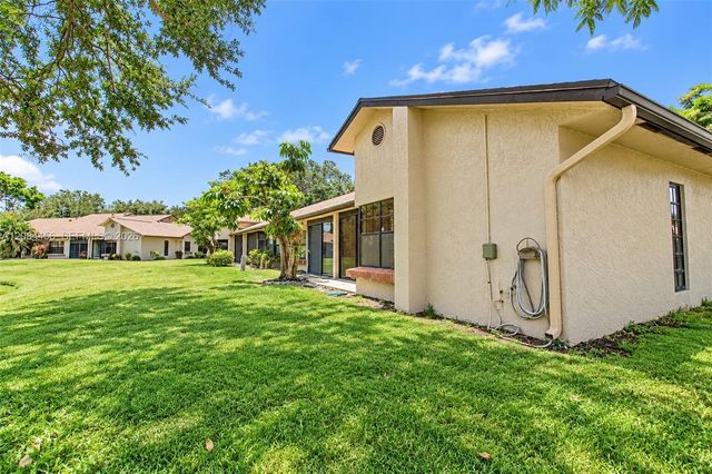 5289 Fairway Woods Drive 2911, Delray Beach, FL 33484