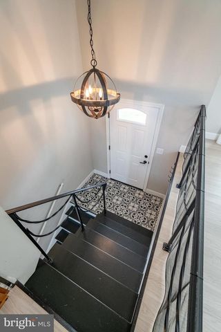 907 MARBROOK LN, York, PA 17404