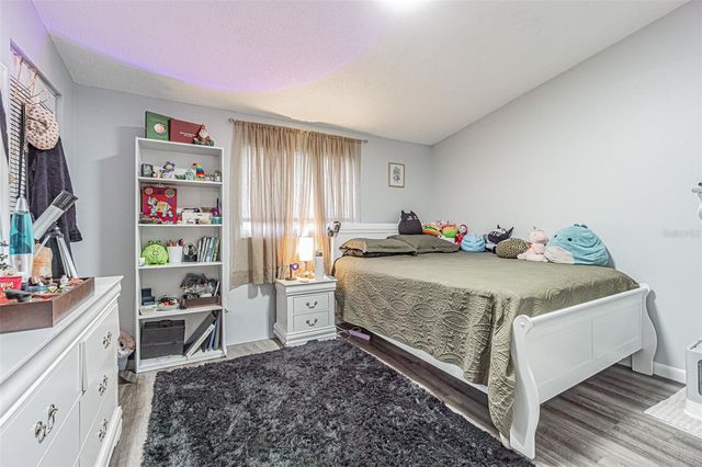 4010 OAK LIMB COURT, Tampa, FL 33614