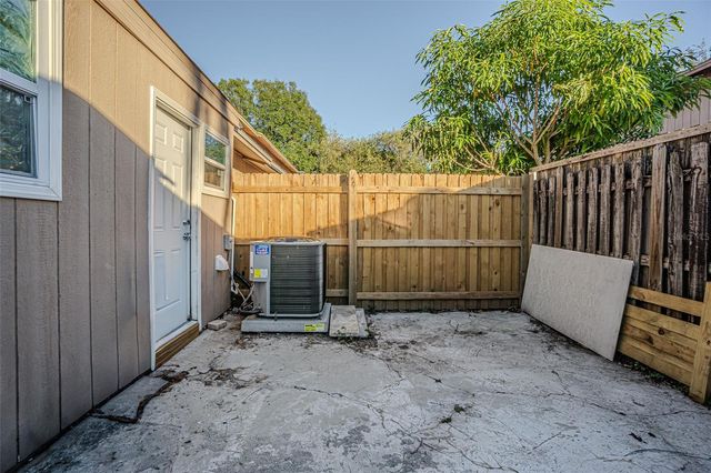 4010 OAK LIMB COURT, Tampa, FL 33614