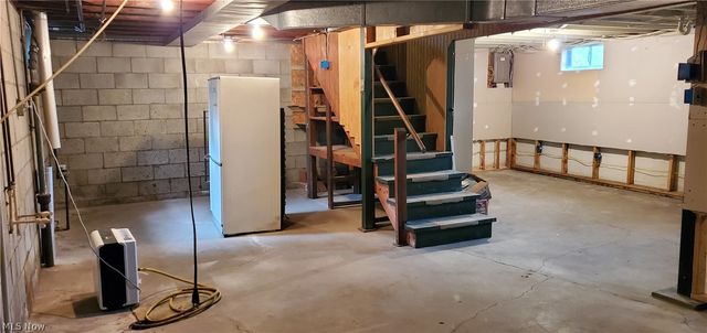 1794 Lilly Lane, Alliance, OH 44601