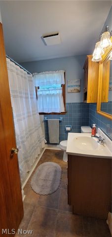 1794 Lilly Lane, Alliance, OH 44601