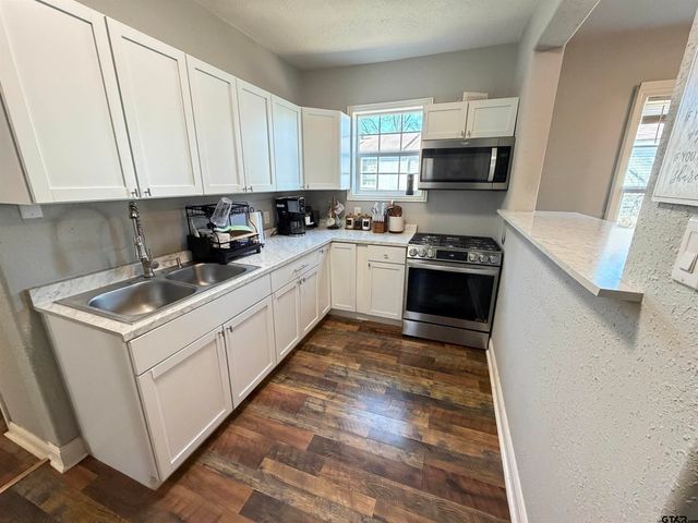 1509 E RICHARDS ST, Tyler, TX 75702