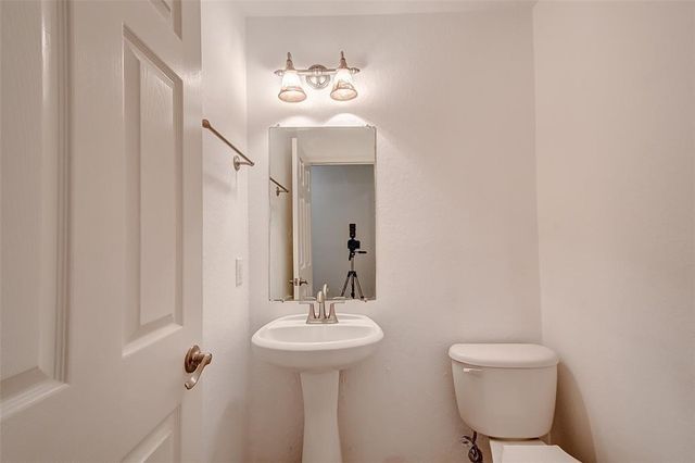 11927 W Vita Circle, Houston, TX 77070