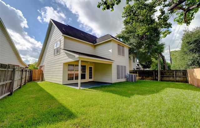 11927 W Vita Circle, Houston, TX 77070