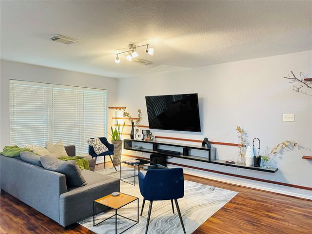 11927 W Vita Circle, Houston, TX 77070