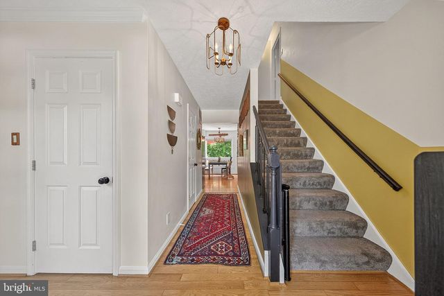 6041 NANCY LN, Warrenton, VA 20187