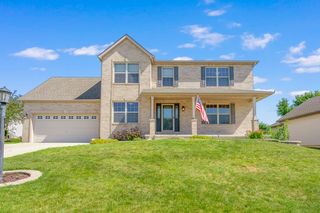 2550 Honelee Court, Valparaiso, IN 46385