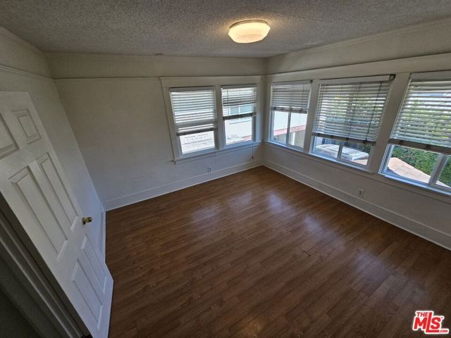 1822 S Oxford Avenue, Los Angeles, CA 90006