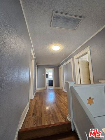 1822 S Oxford Avenue, Los Angeles, CA 90006