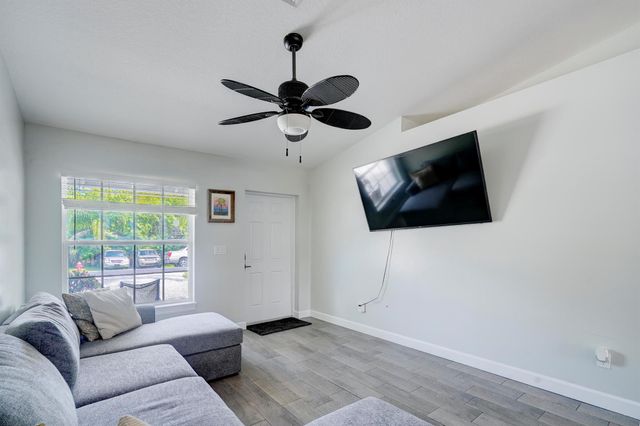 3419 W Lake Drive, Fort Pierce, FL 34982