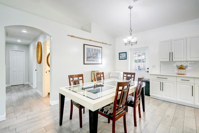 3419 W Lake Drive, Fort Pierce, FL 34982