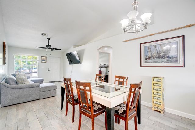 3419 W Lake Drive, Fort Pierce, FL 34982