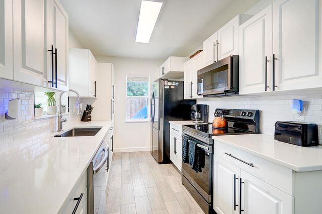 3419 W Lake Drive, Fort Pierce, FL 34982