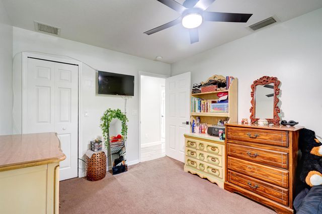 3419 W Lake Drive, Fort Pierce, FL 34982