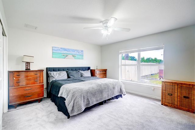 3419 W Lake Drive, Fort Pierce, FL 34982