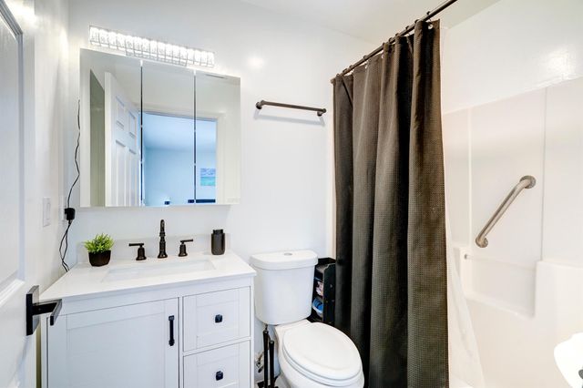 3419 W Lake Drive, Fort Pierce, FL 34982