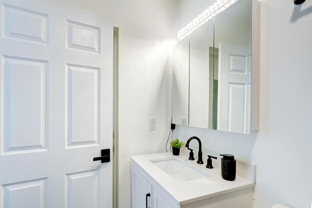 3419 W Lake Drive, Fort Pierce, FL 34982