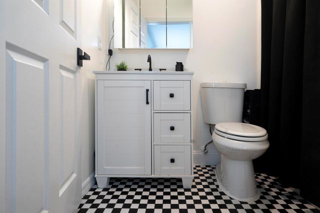 3419 W Lake Drive, Fort Pierce, FL 34982