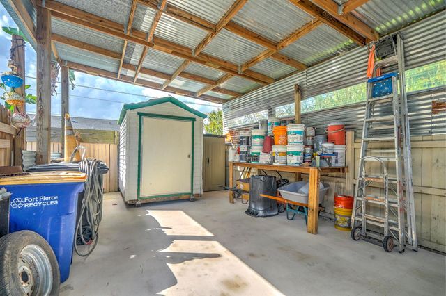 3419 W Lake Drive, Fort Pierce, FL 34982