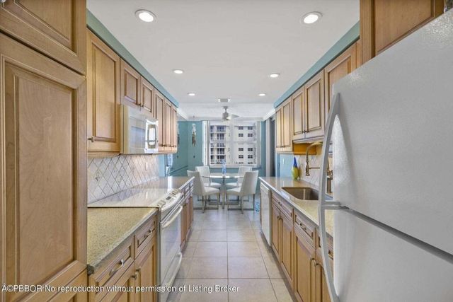 3546 S Ocean Boulevard 601, Palm Beach, FL 33480