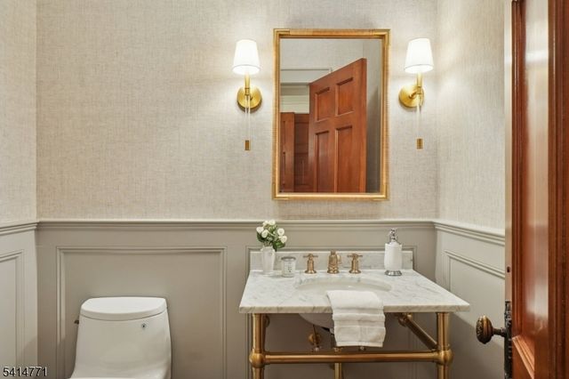 55 OXBOW LANE, Summit City, NJ 07901