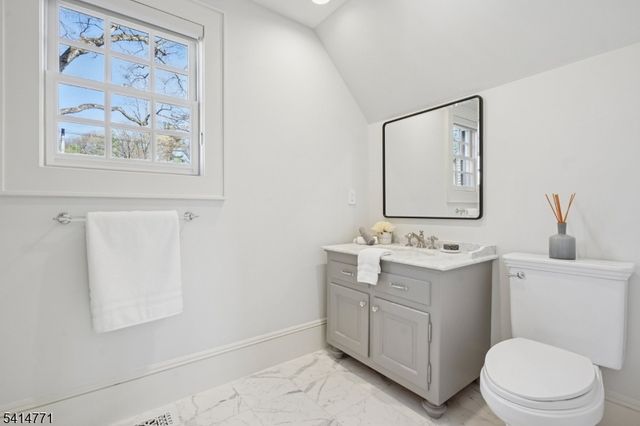 55 OXBOW LANE, Summit City, NJ 07901