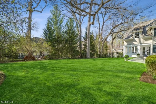 55 OXBOW LANE, Summit City, NJ 07901