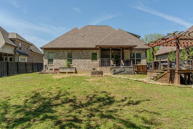 420 Zephyr Cv, Lebanon, TN 37087