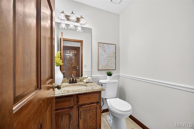 544 Highfield Drive, St Charles, MO 63304