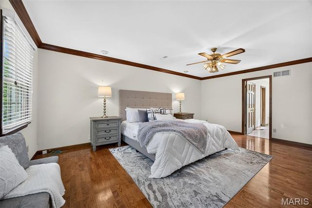 544 Highfield Drive, St Charles, MO 63304