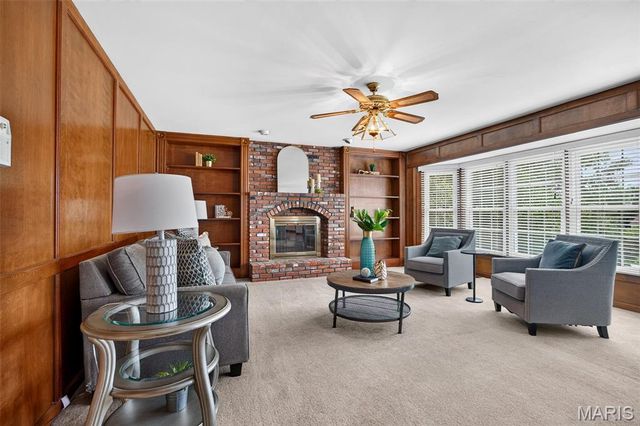 544 Highfield Drive, St Charles, MO 63304