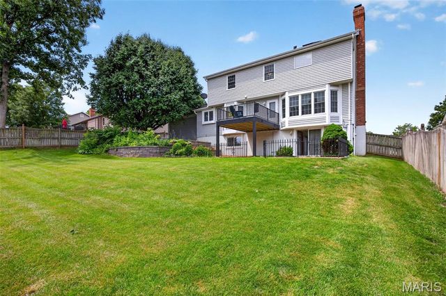 544 Highfield Drive, St Charles, MO 63304
