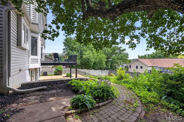 544 Highfield Drive, St Charles, MO 63304