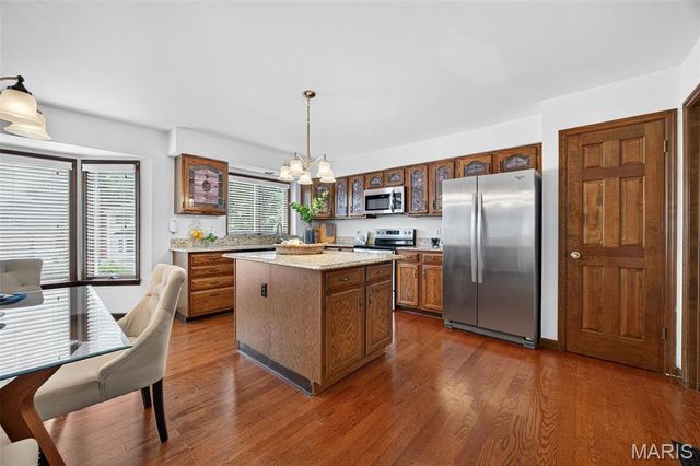 544 Highfield Drive, St Charles, MO 63304