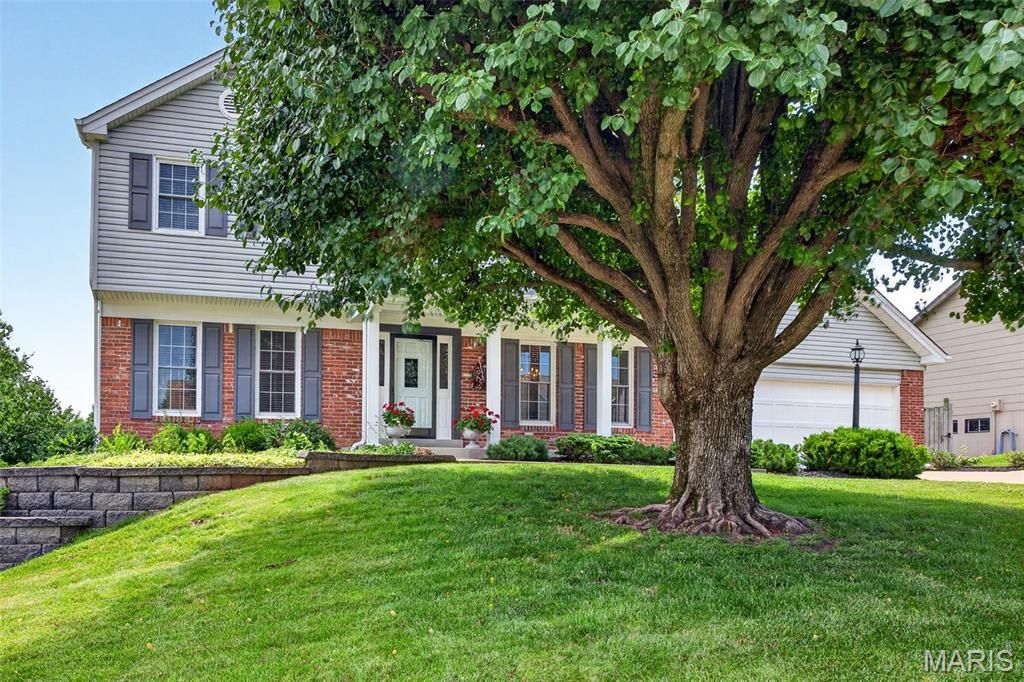 544 Highfield Drive, St Charles, MO 63304