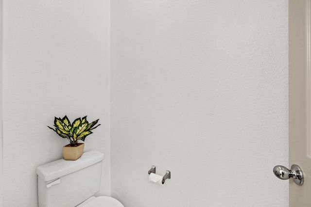 710 City Walk Pl 4, Hayward, CA 94541