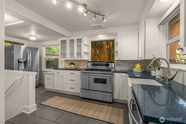 12703 4th Avenue NW, Seattle, WA 98177