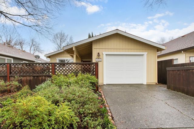 2144 Calaveras Ave, Davis, CA 95616