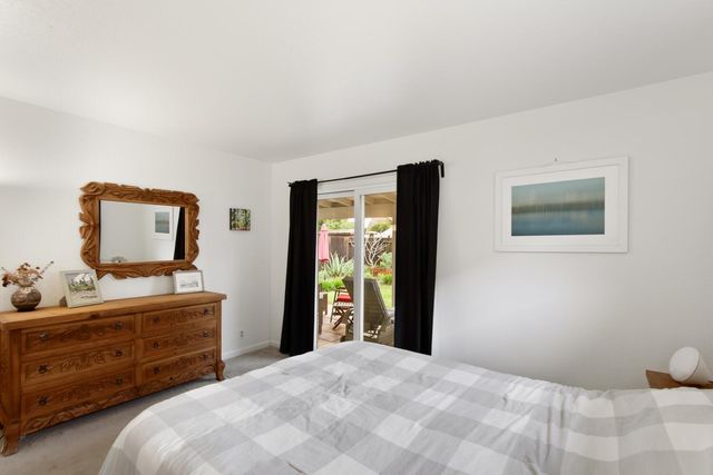 2144 Calaveras Ave, Davis, CA 95616