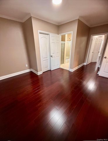 421 Roquette Avenue, South Floral Park, NY 11001