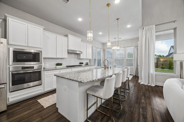 631 Aquilla Square, Webster, TX 77598