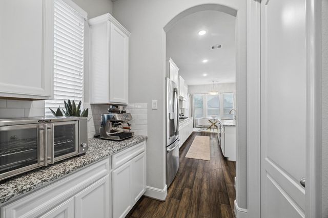 631 Aquilla Square, Webster, TX 77598