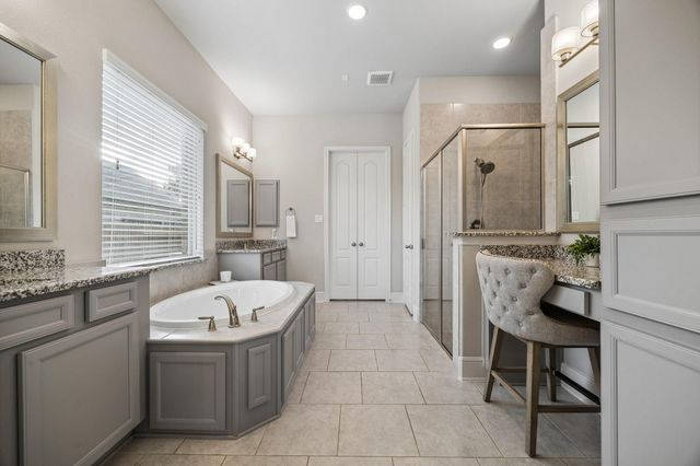 631 Aquilla Square, Webster, TX 77598