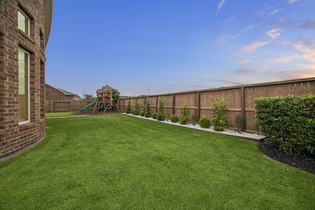 631 Aquilla Square, Webster, TX 77598