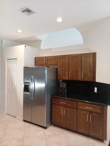 3945 Diamond Chip Court, Wellington, FL 33414
